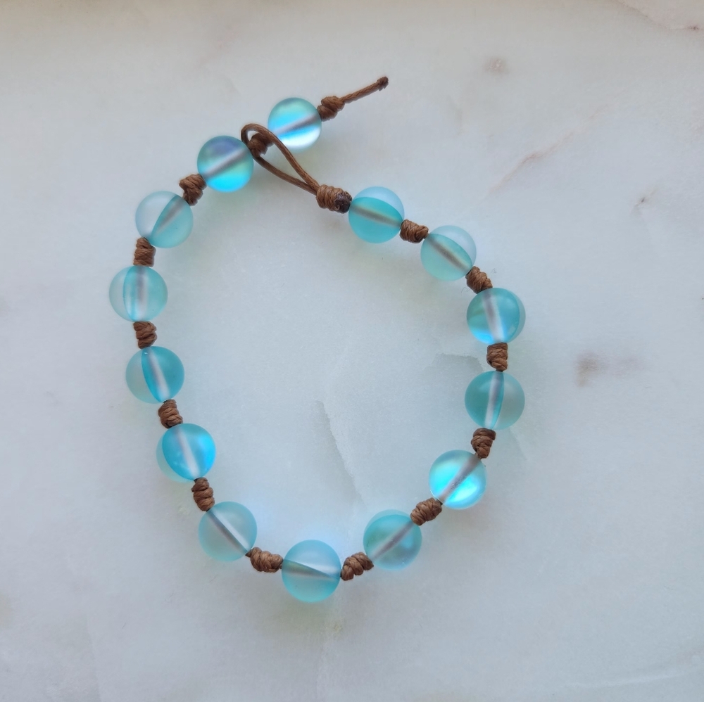 Blue opalescence bracelet - Picture 1 of 4
